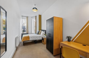 Queen Anne Terrace, North Hill, Plymouth - Image 2